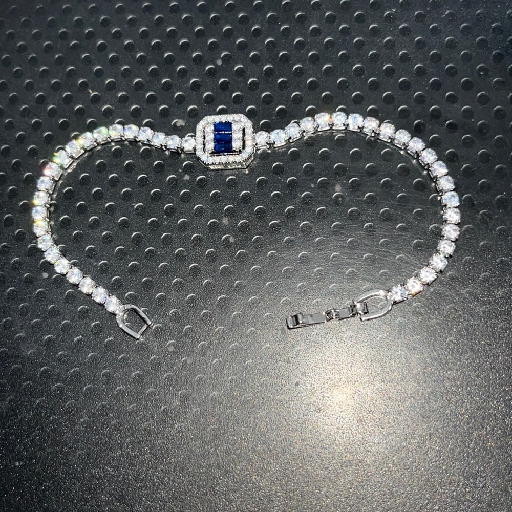 Silver sapphire bracelet